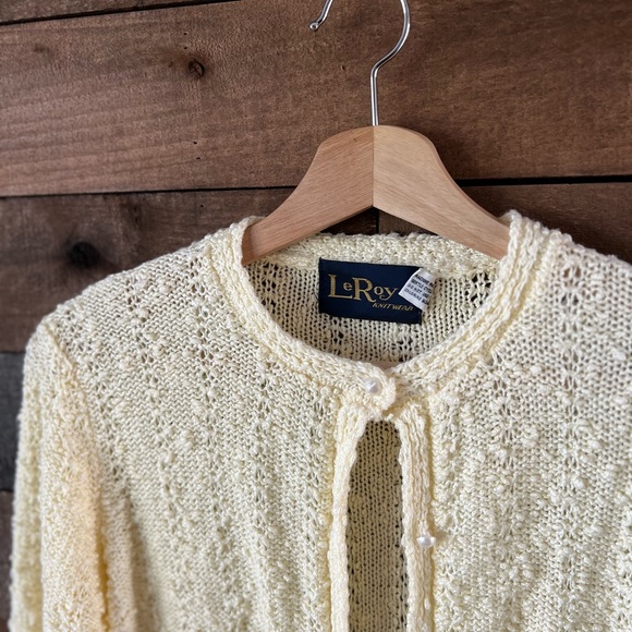 Vintage LeRoy Knitwear Cream Textured Cardigan Pearl Buttons Soft Knit L - Picture 4 of 9